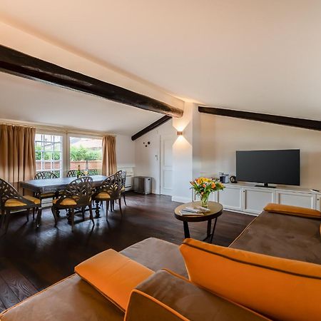 Allegroitalia Penthouse Montenapoleone Милано Екстериор снимка
