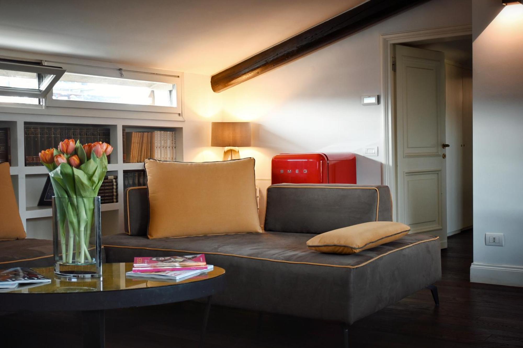 Allegroitalia Penthouse Montenapoleone Милано Екстериор снимка
