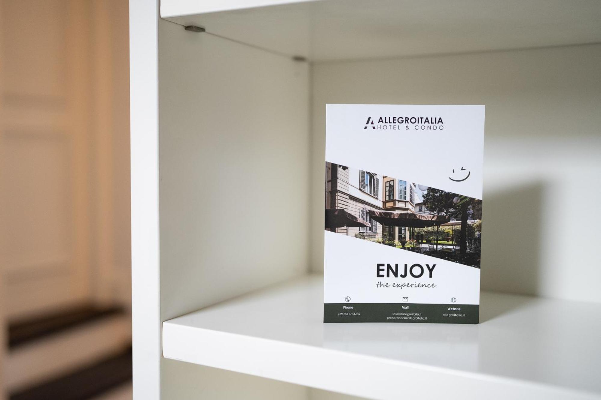 Allegroitalia Penthouse Montenapoleone Милано Екстериор снимка