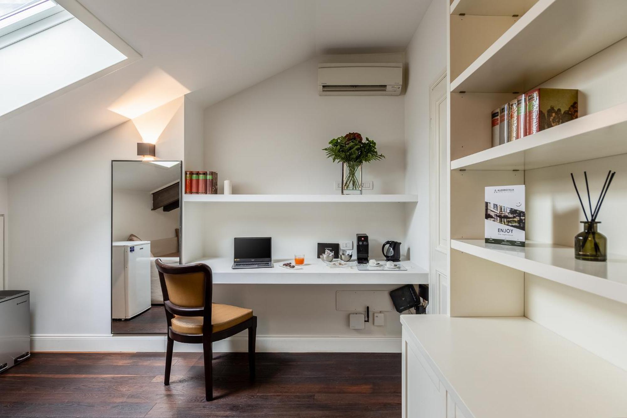 Allegroitalia Penthouse Montenapoleone Милано Екстериор снимка